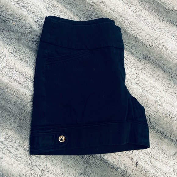 🇨🇦 Calgary Stampede Outfit!! -  Ladies black cuffed dress shorts - Picture 7 of 10